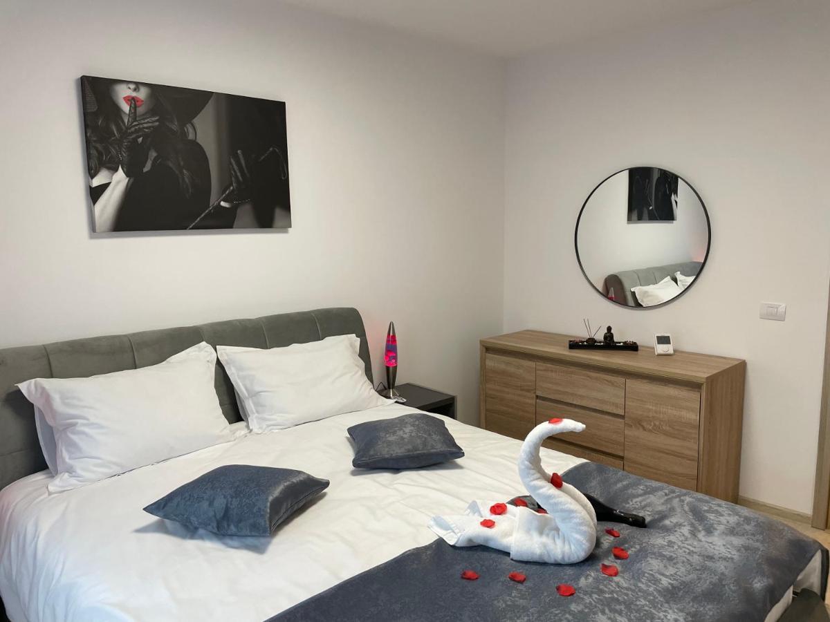 Apartamente Lux Sya Residence Braşov Esterno foto